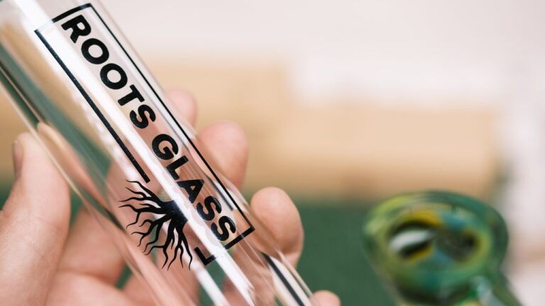 gift guide for smokers stoners roots glass